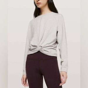 Tuck & Gather Pullover Long Sleeve Tie Front Cropped, Heather gray